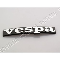 Targhetta anteriore -Vespa- in plastica fissaggio con 2 perni Vespa PX 125 150 200 Arcobaleno - T5 - R.O. Piaggio 197601