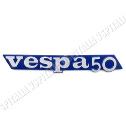 Targhetta sportello laterale -Vespa 50- in plastica colore blu e argento, fissaggio con 3 perni per Vespa PK 50 HP - R.O. Piaggi